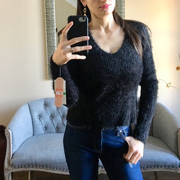 ✨NWT✨GB Sweater - Picture 1 of 8